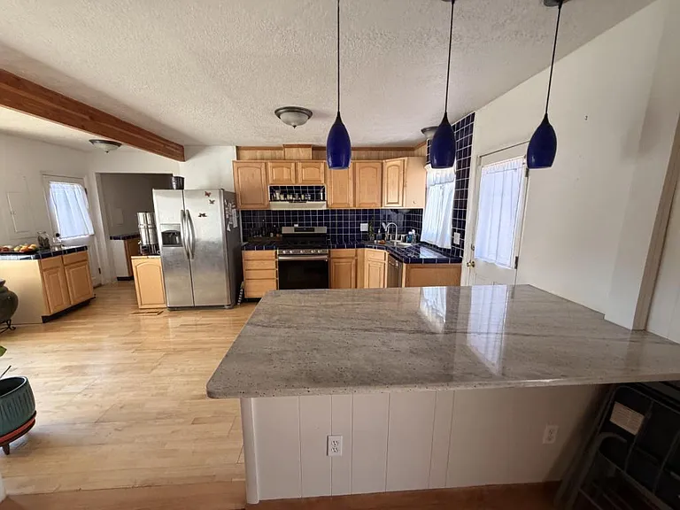 700 Solano Dr SE — Photo 26