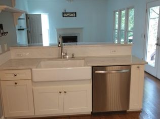549 Delburg St, Davidson, NC 28036