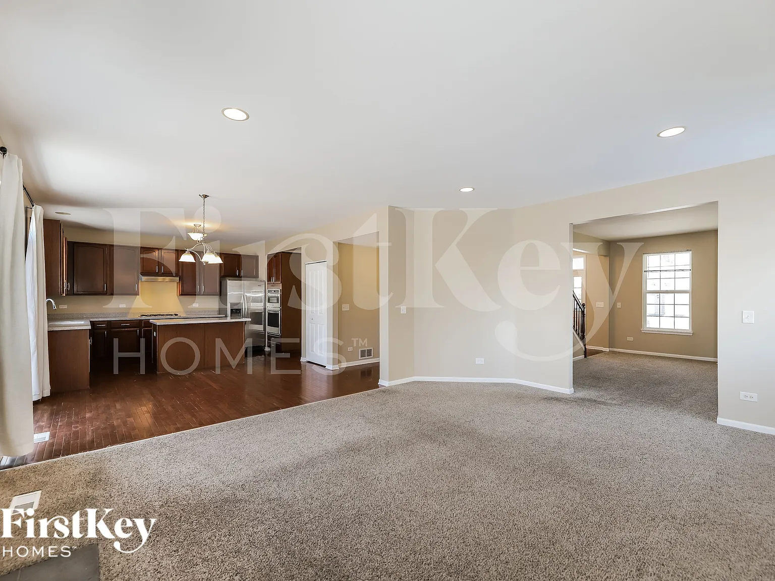 4 bed, 2.5 bath, 2772 sqft, $3,155 — Photo 4