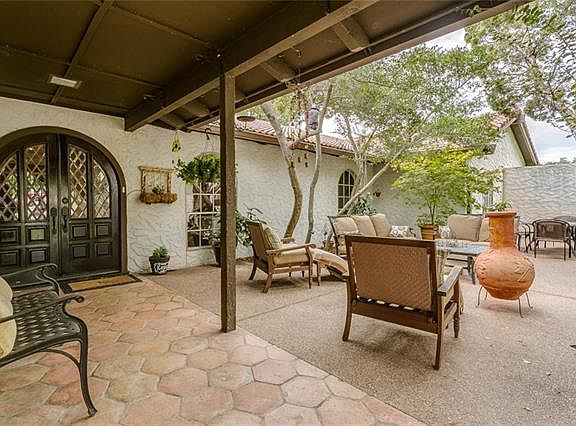 4th image of 7801 Regatta Ct
