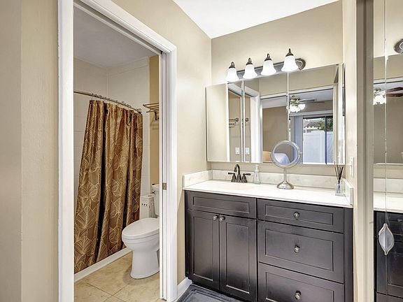 3rd image of 602 Lakewood Dr #60214C