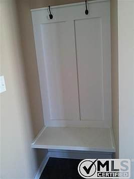 2nd image of 2901 Ashwood Ln