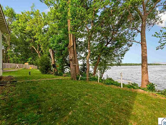 4th image of 46039 Jefferson Lake Dr