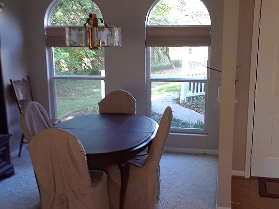 4th image of 5800 Windknoll Ct