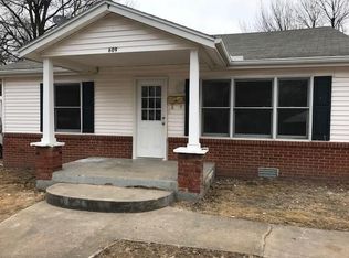 609 S Cleveland St, Springdale, AR 72764