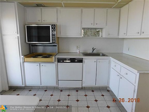 3rd image of 3200 N Palm Aire Dr APT 607