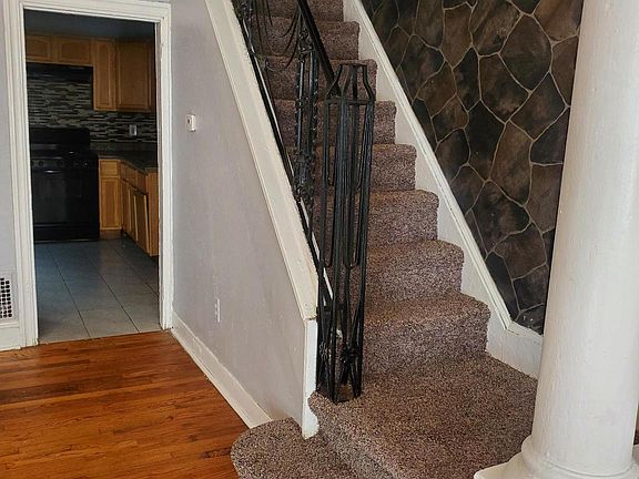 5th image of 2241 N Bouvier St