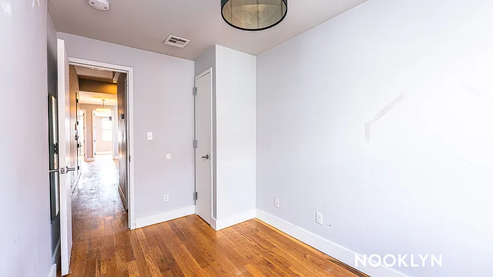 Rented by Nooklyn NYC LLC | media 6