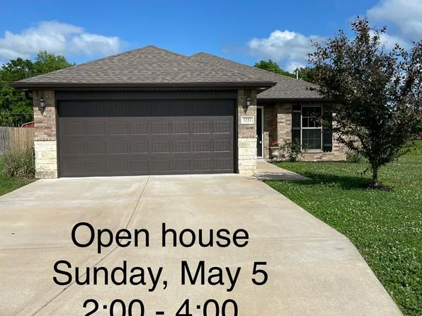 1221 E Par Circle, Neosho, MO 64850