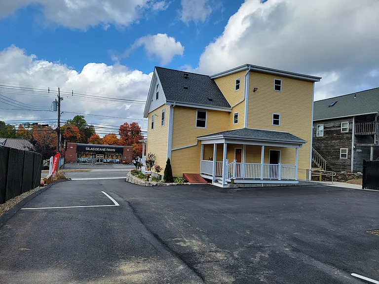 170 Farmington Ave #2 — Photo 6