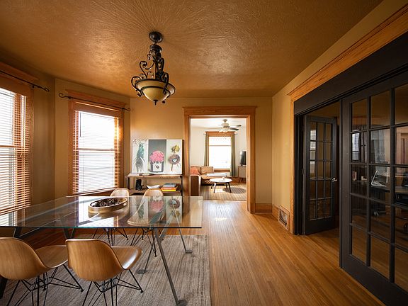 Beautiful plaster ceiling 