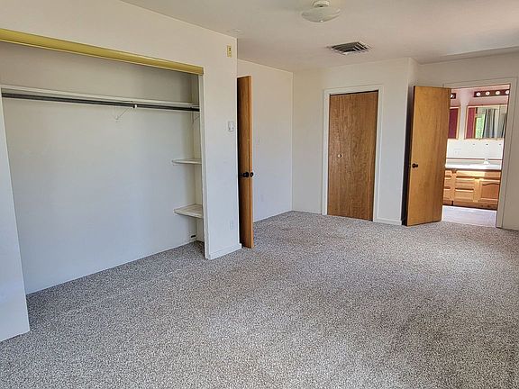 5th image of 655 3rd St