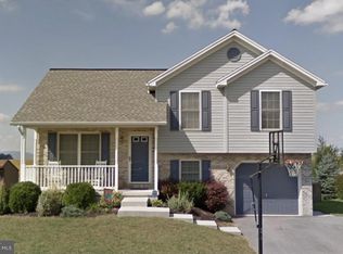 1429 Mountain Shadow Ter, Fayetteville, PA 17222