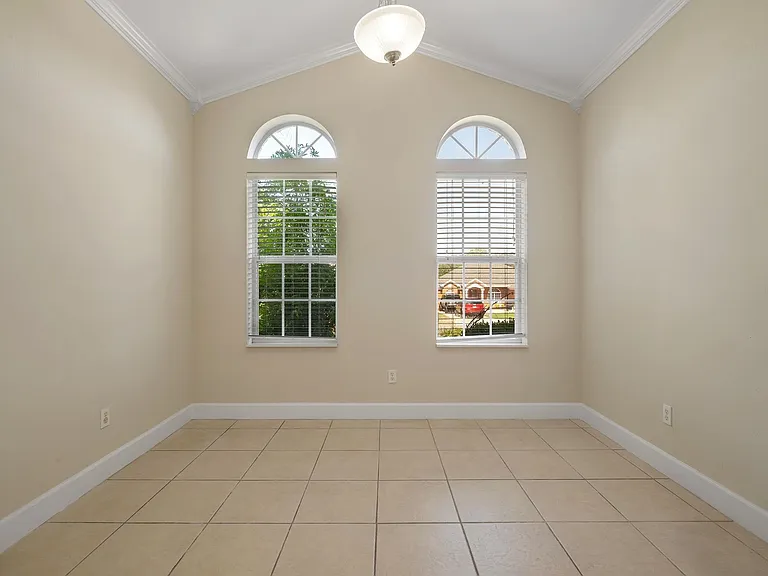 7056 Sawley Ln — Photo 9