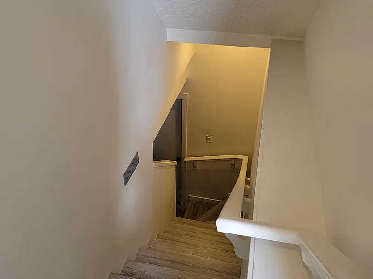 2704 Chokecherry Pl SW #BASEMENT — Photo 17