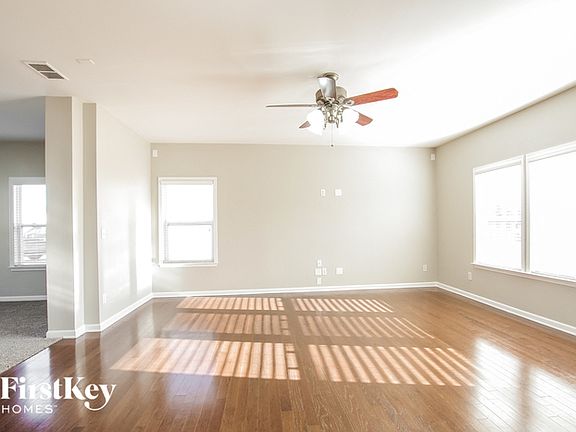 2nd image of 14233 Lake Crossing Dr