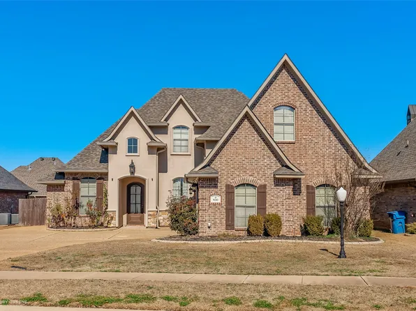 930 Royal Cir, Bossier City, LA 71111