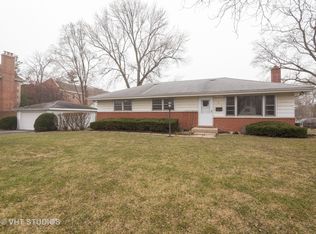 144 Happ Rd, Northfield, IL 60093