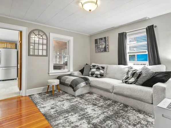 72 Aborn St #1, Peabody, MA 01960