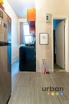 5th image of 887 Saint Johns Pl #3LB