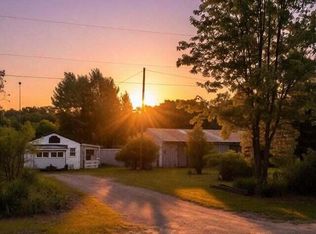 9640 S Thornapple Ave, Newaygo, MI 49337