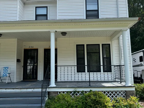 232 N Terrace St, Janesville, WI 53548