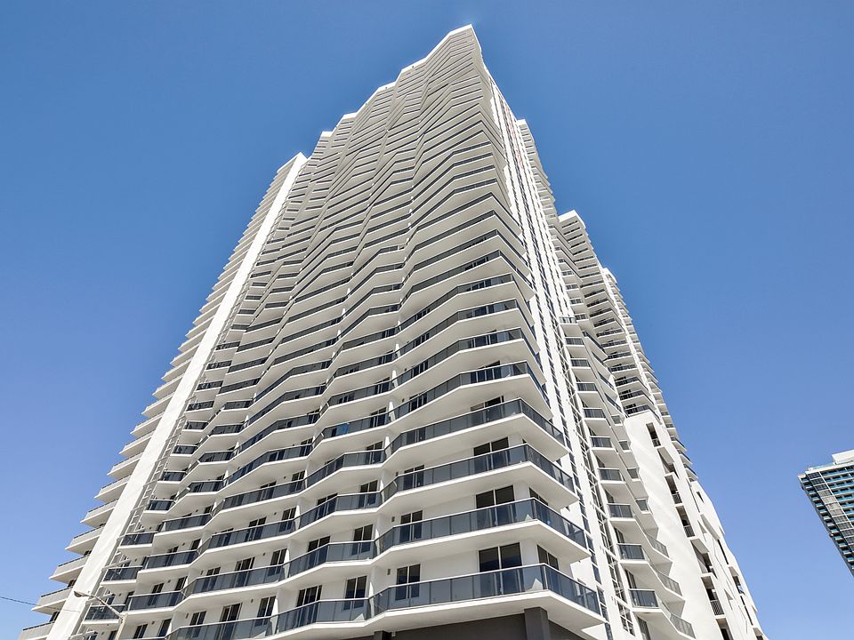 Building Photo 2