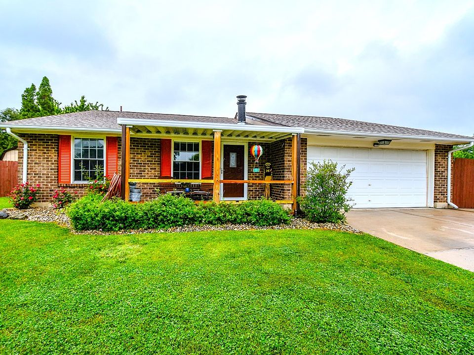 1st image of 7710 Sprucehill Ct