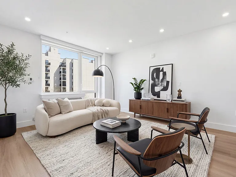 337 Johnston Ave #507 — Photo 3