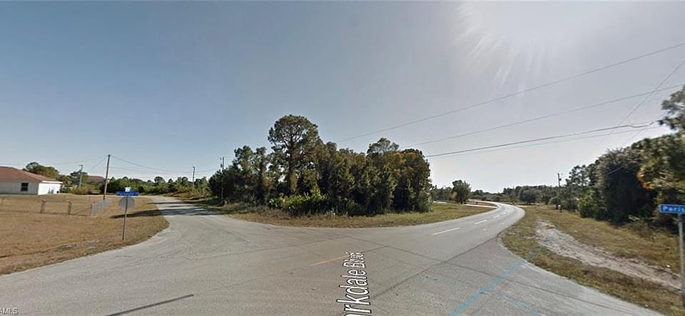 2nd image of 350 Claridge Cir