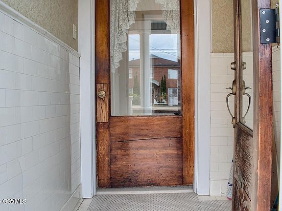 2nd image of 409 W Ave