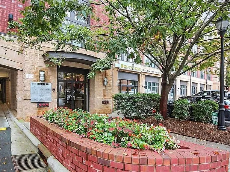 2125 Southend Dr #334 — Photo 4