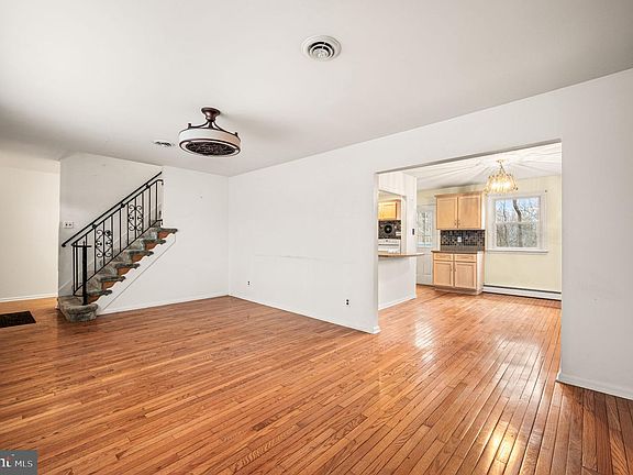 5th image of 1514 Shadyside Rd