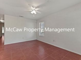 1008 S Retta St, Fort Worth, TX 76111