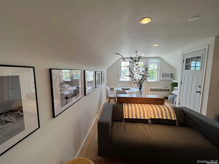 545 E Park Ave — Photo 7