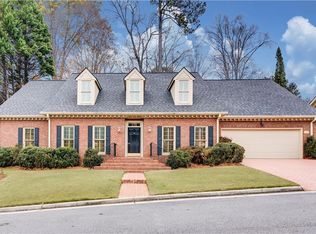 15 Downshire Cir, Decatur, GA 30033