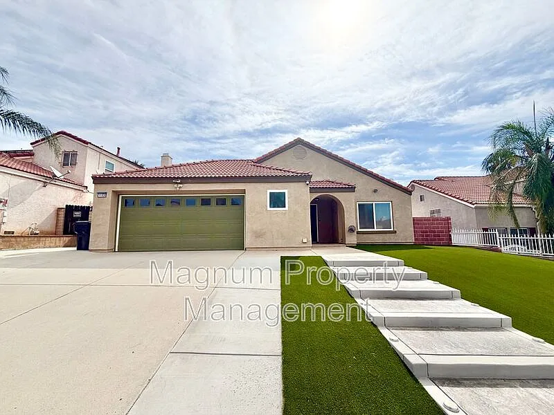 11938 Venetian Dr