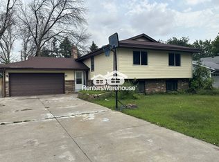 3916 83rd Ave N, Brooklyn Park, MN 55443