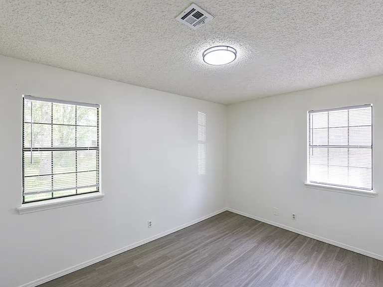 512 Carson Rd — Photo 9