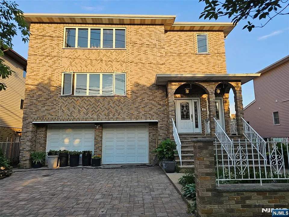 120 Johnson Ave