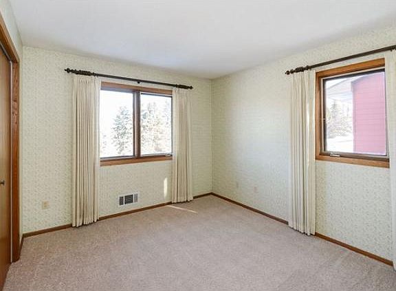 3rd image of 2378 Teakwood Dr E
