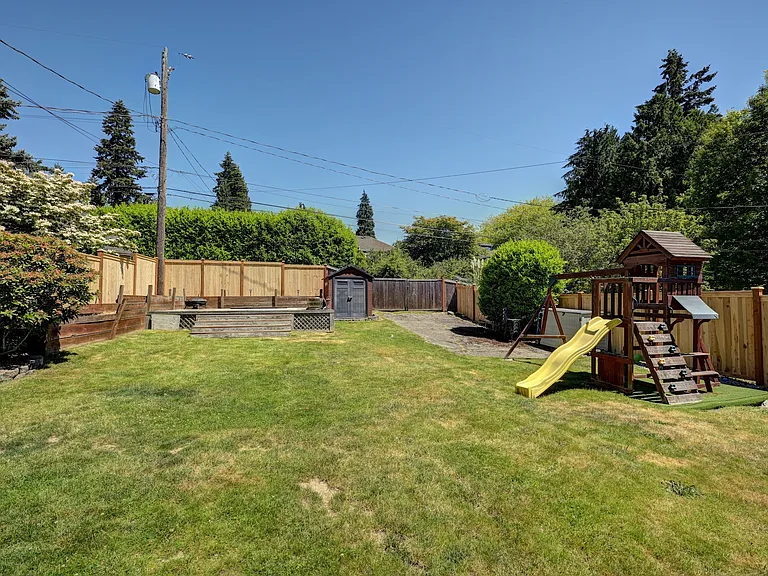 6216 45th Ave NE — Photo 21
