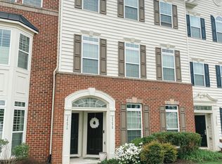 24678 Hutchinson Farm Dr, Sterling, VA 20166