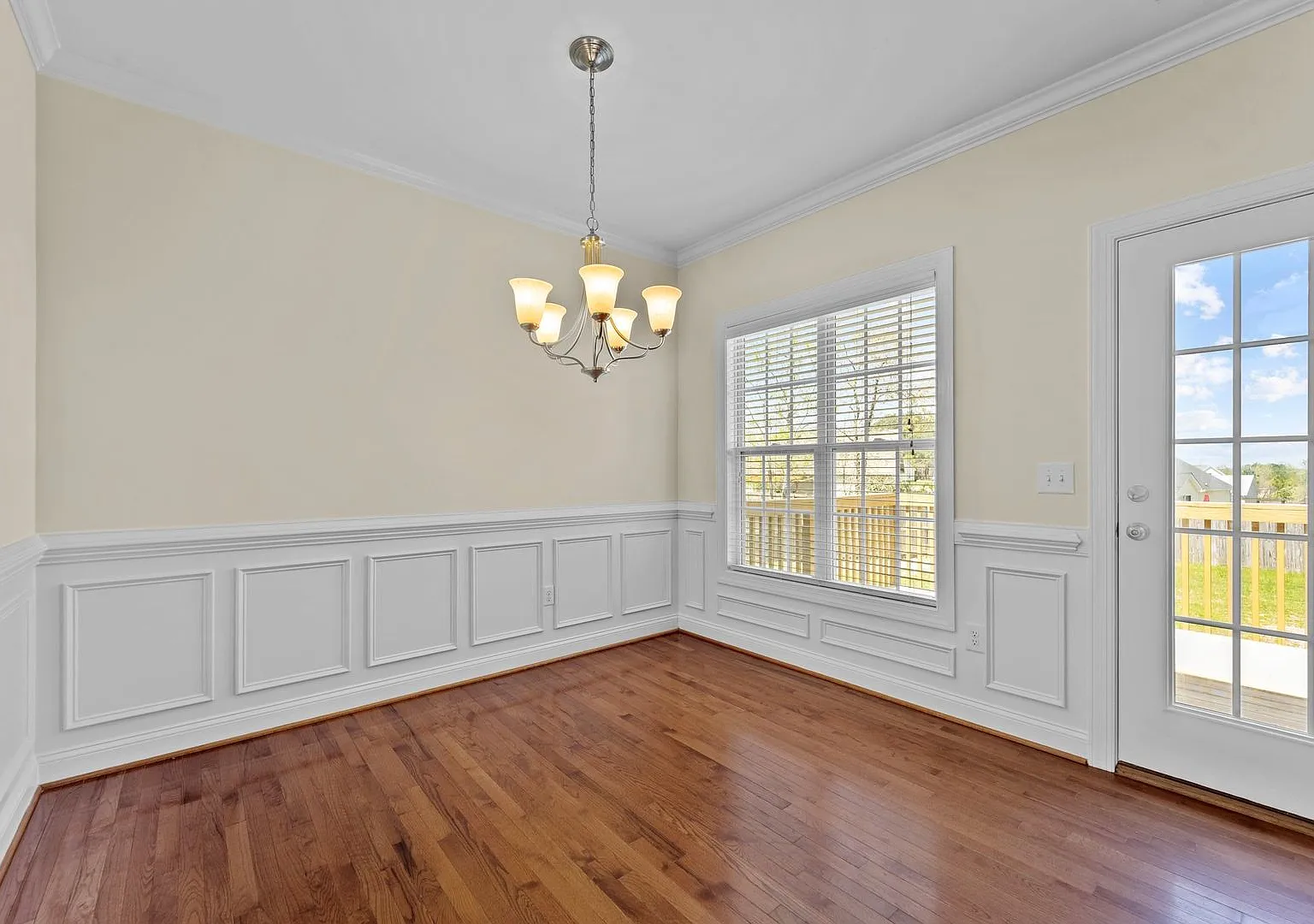 3 bedroom/2 bathroom in Broadway — Photo 4