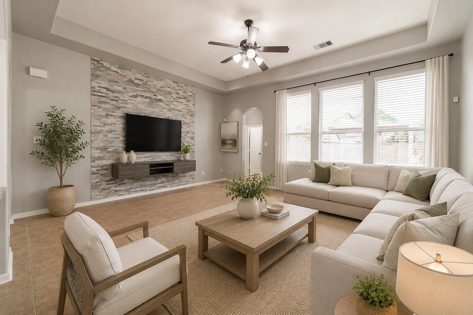 4 bed, 2.5 bath, 2548 sqft, $2,880 — Photo 3