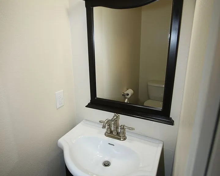 5941 Keyann Cir — Photo 6