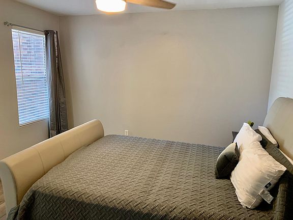 2nd image of 1400 Gandy Blvd N Unit 1009