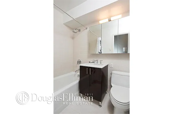 Rented by Douglas Elliman | media 17