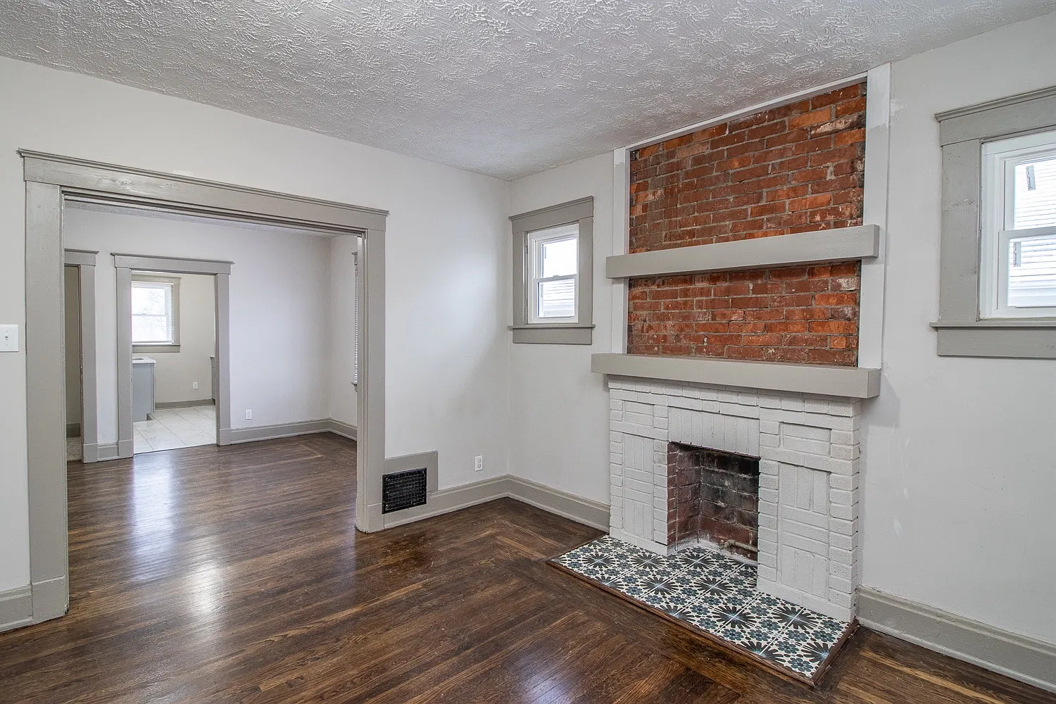 1 bed, $995 — Photo 4