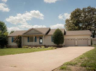 546 Smiths Ln, Mayfield, KY 42066
